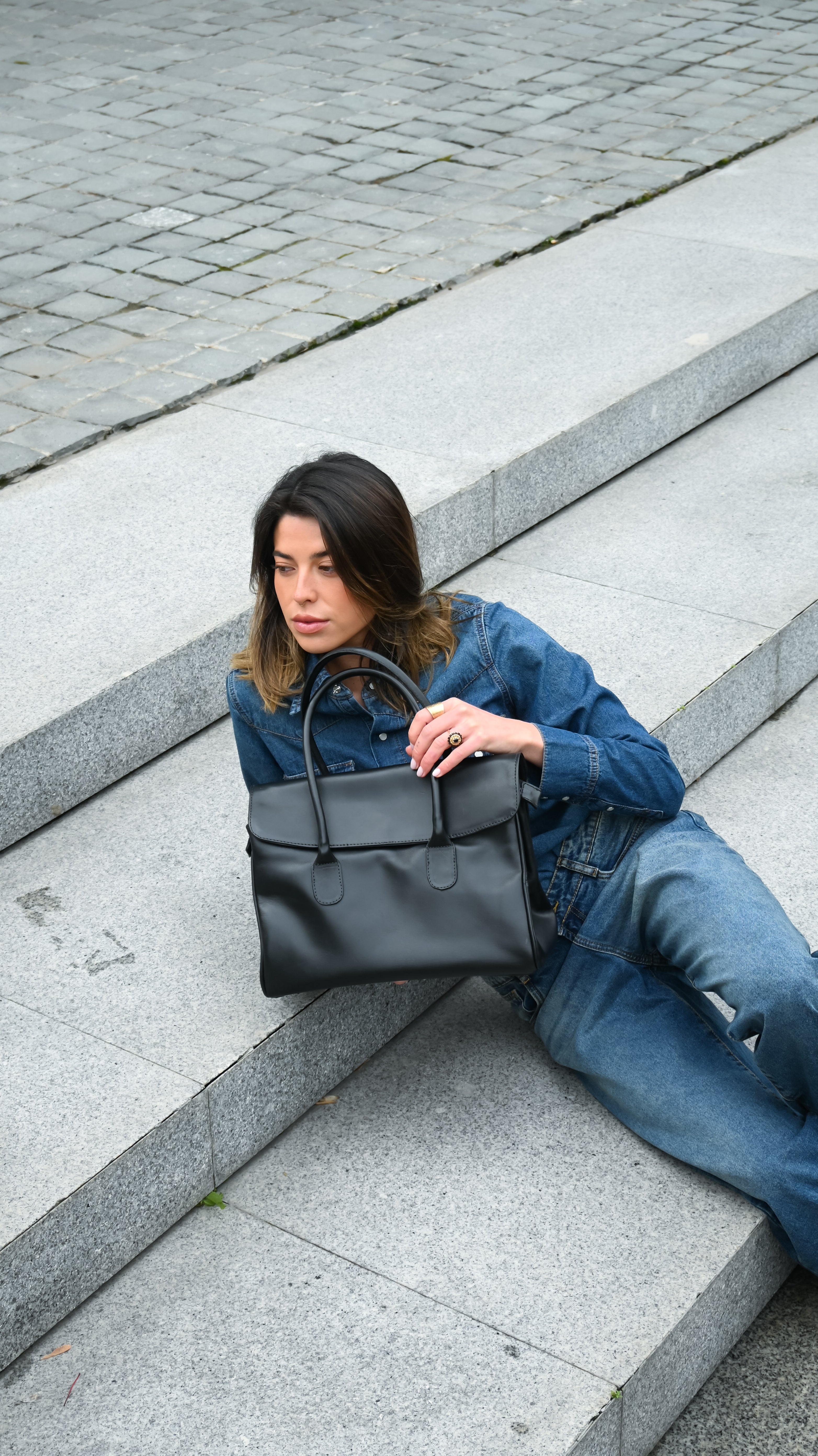 Cartera de Cuero Genuino Laura Negra