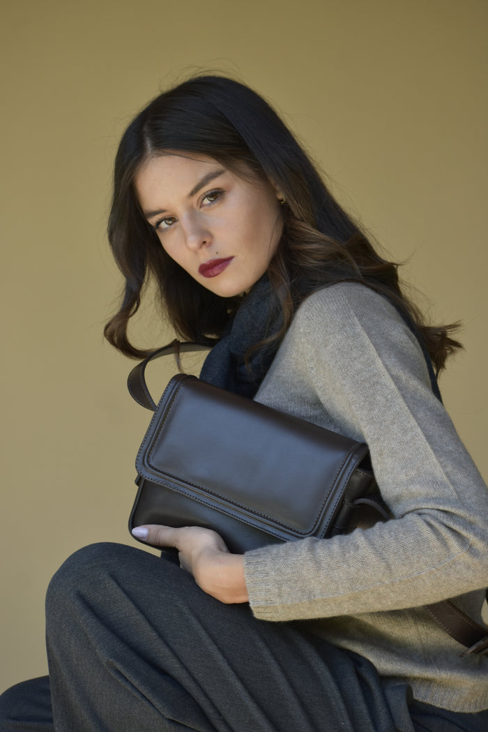 Cartera Pilar Chocolate Liso