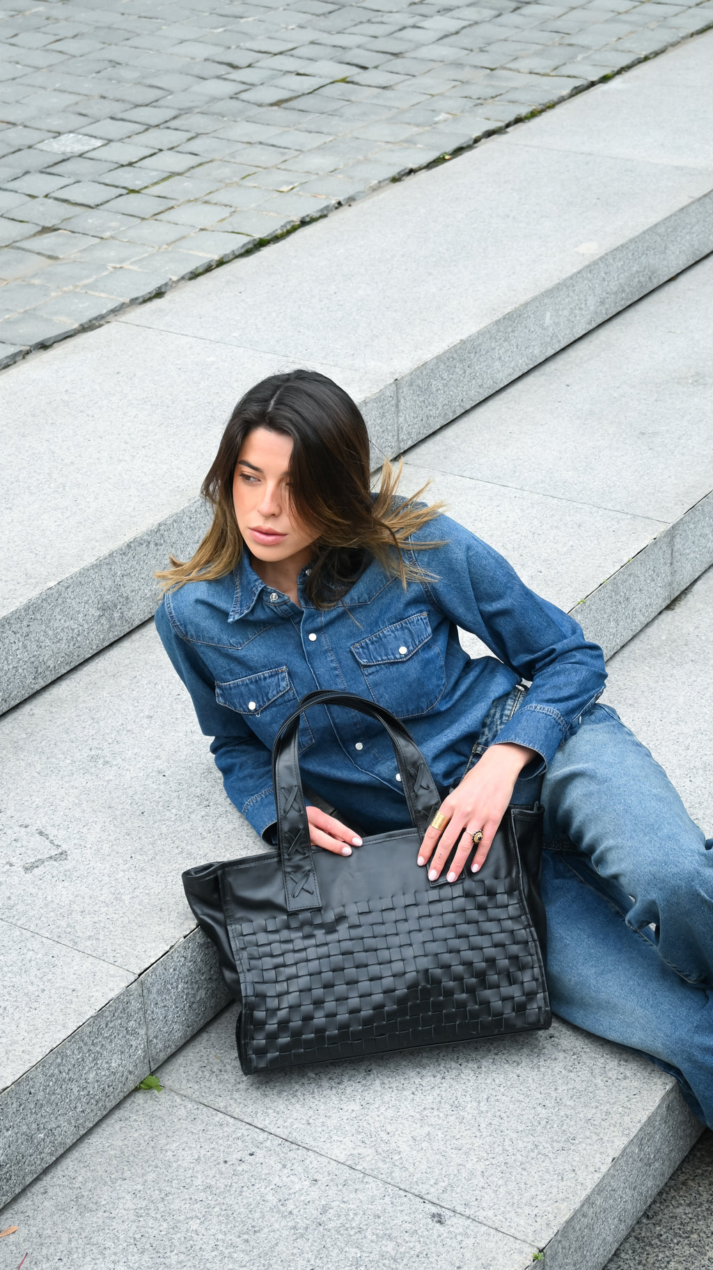 Cartera de Cuero Genuino Macarena Tote Negra