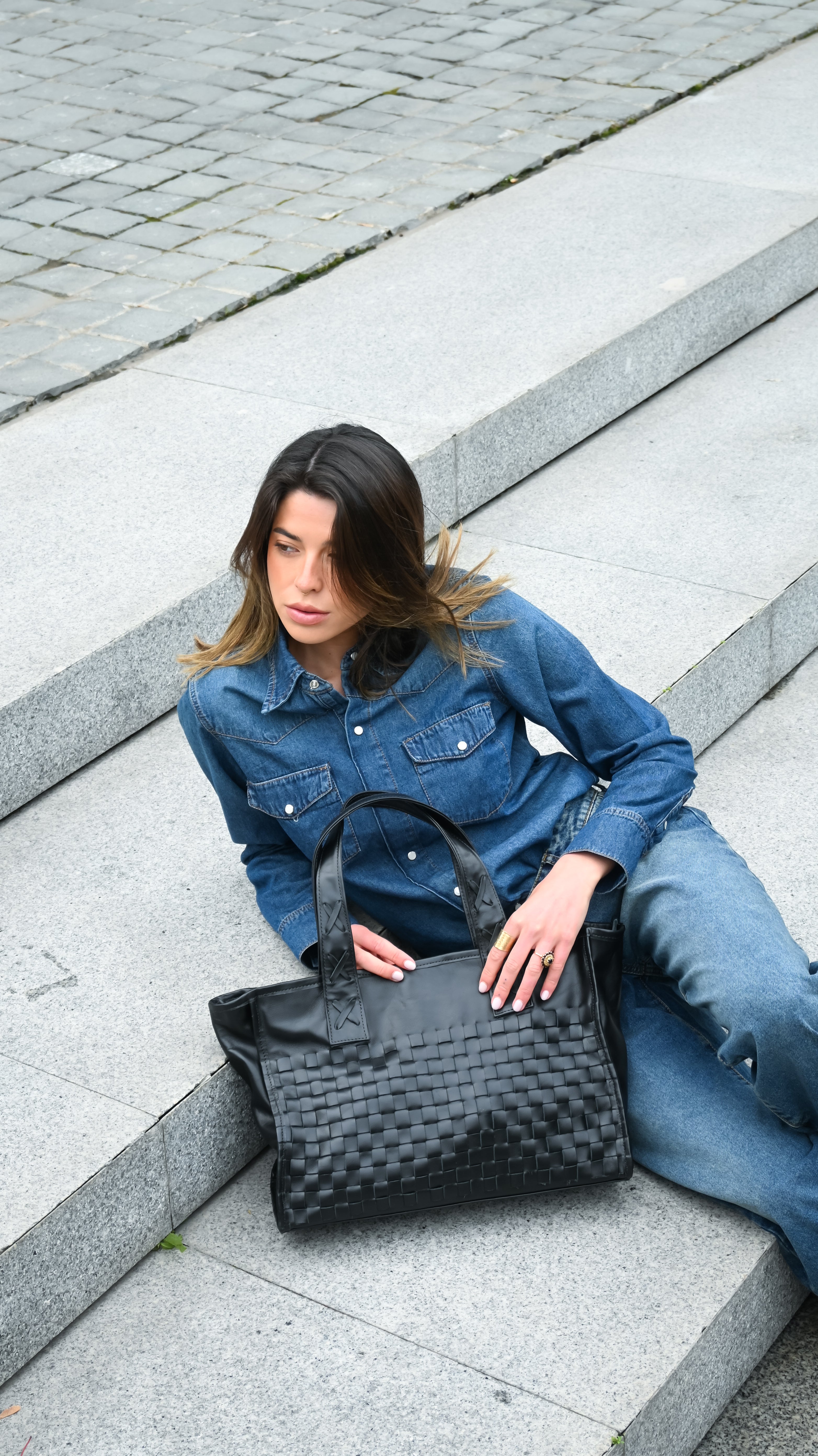 Cartera de Cuero Genuino Macarena Tote Negra