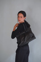 Cartera Cuero Genuino Lia Negro