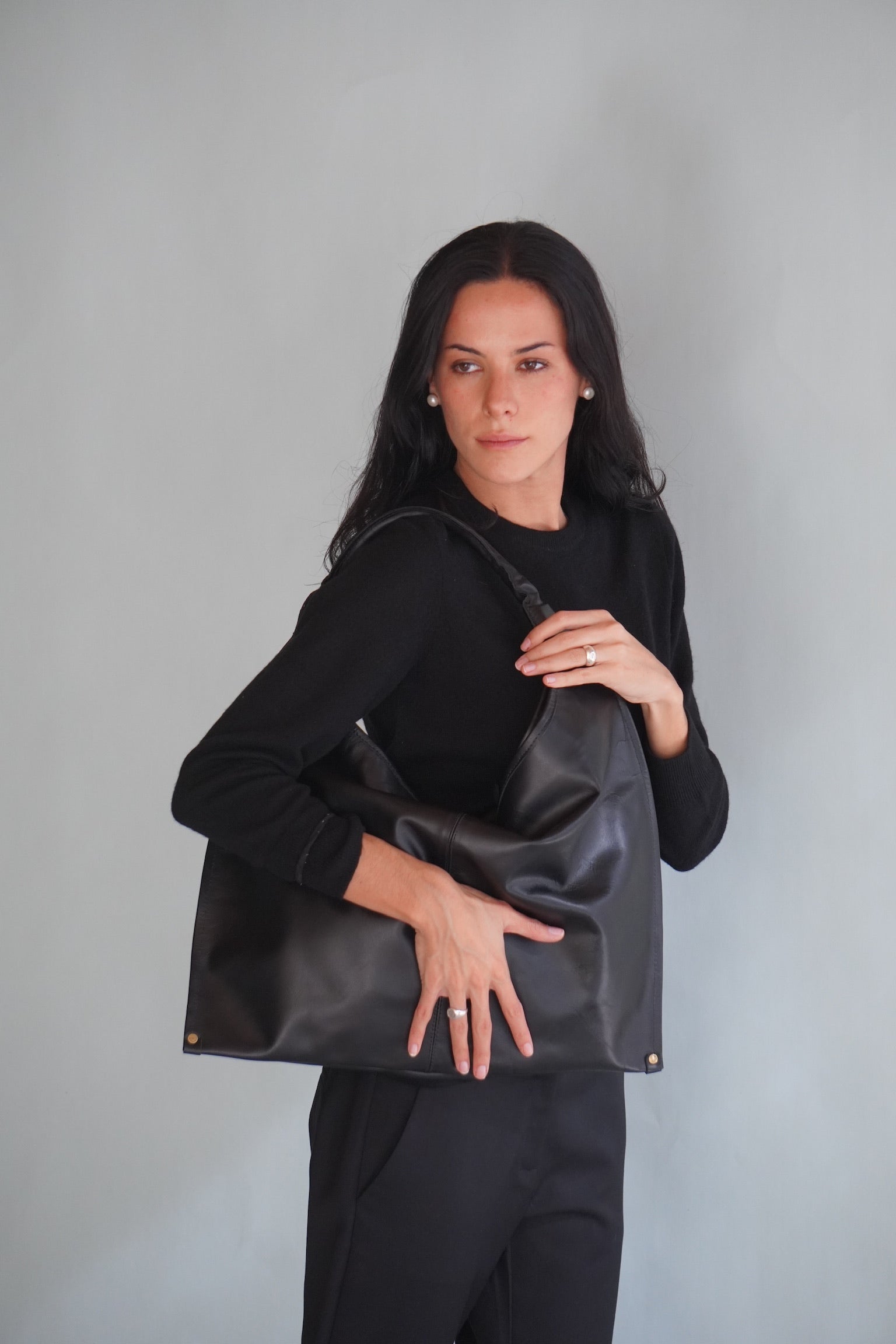 Cartera Cuero Genuino Clara Midi Negro