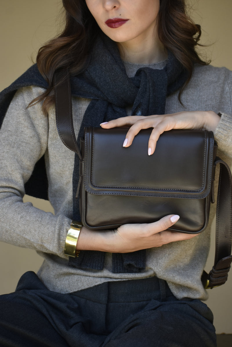 Cartera Pilar Chocolate Liso