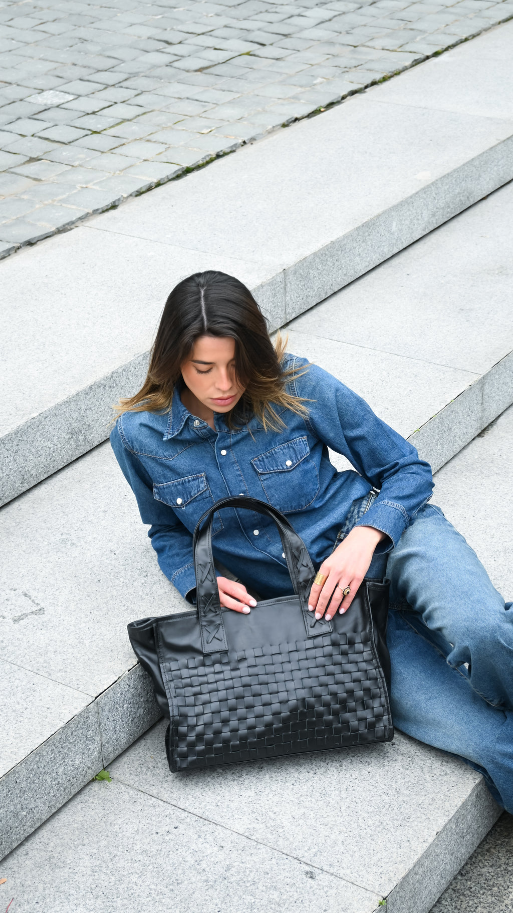 Cartera de Cuero Genuino Macarena Tote Negra