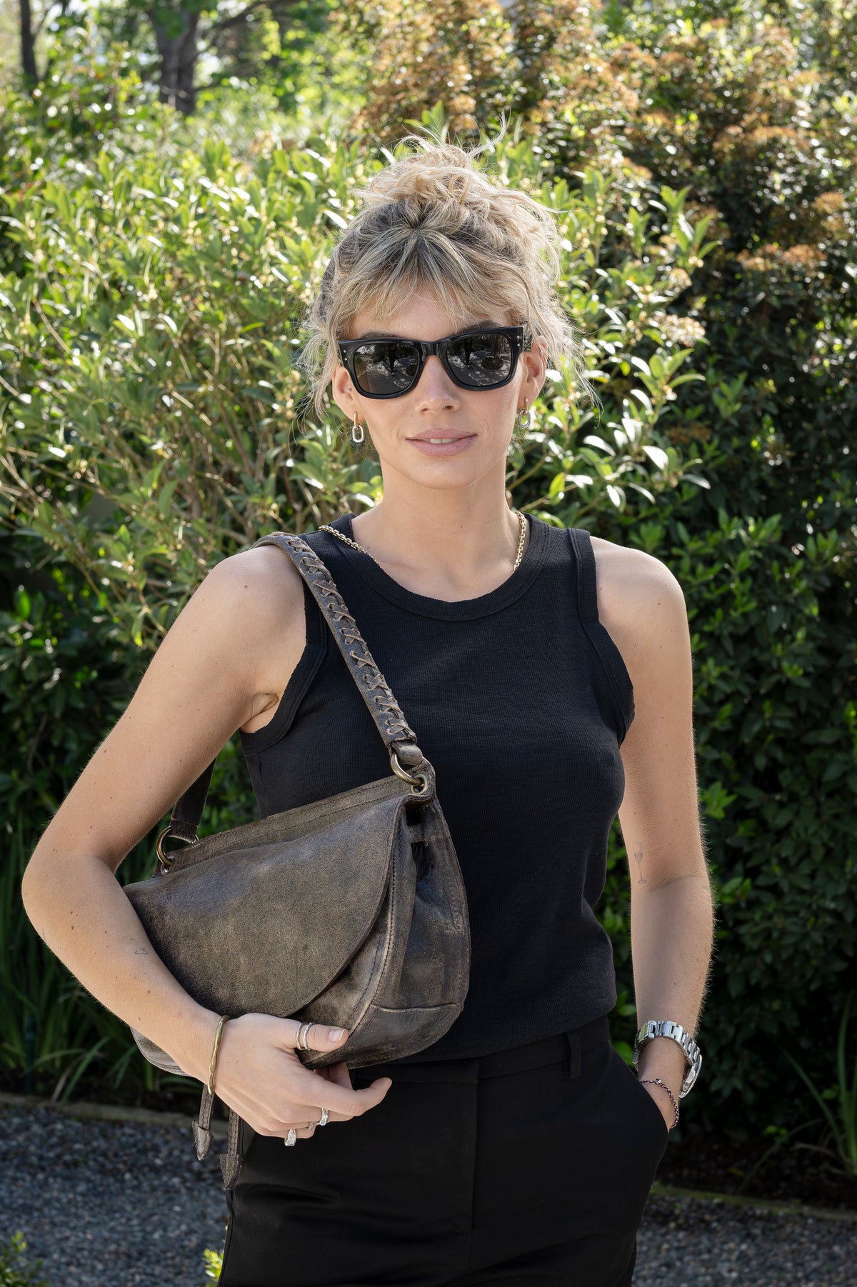 Cartera Cuero Genuino Margarita Taupe Mediana