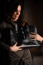 Cartera de Cuero Genuino Elisa Negro
