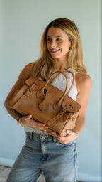 Cartera de Cuero Genuino Paz Camel