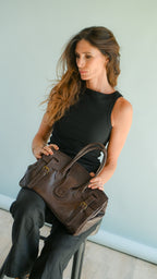 Cartera de Cuero Genuino  Paz Chocolate