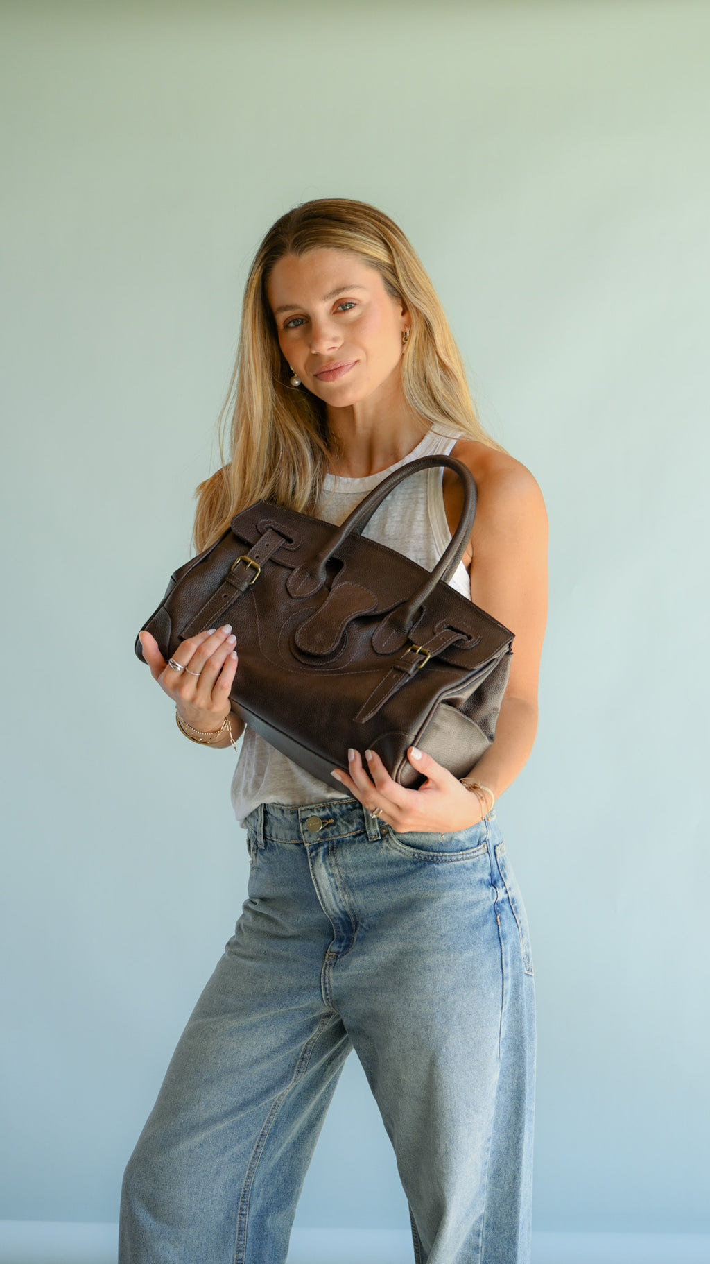 Cartera de Cuero Genuino  Paz Chocolate