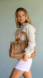 Cartera de Cuero Genuino Paz Camel